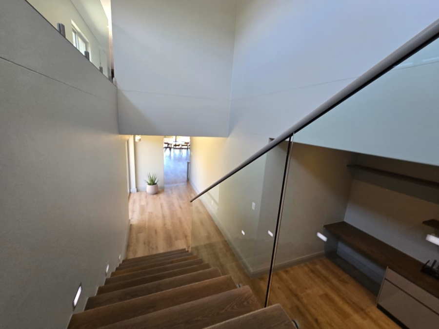 4 Bedroom Property for Sale in Outeniqua Strand Western Cape